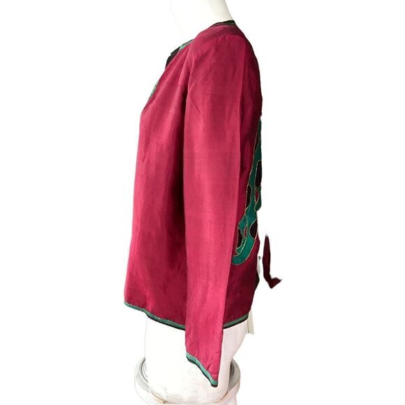 Vintage fuchsia jacket with cougar/leopard appliqué.  0618 - Picture 5 of 8